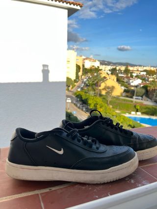 set de zapatillas de distintas tallas