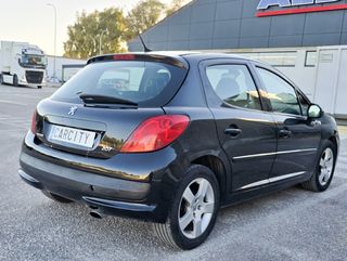 Peugeot 207 2010