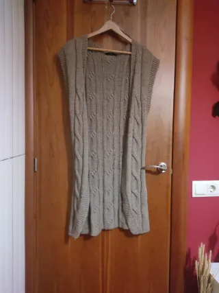 Chaleco largo de lana talla L