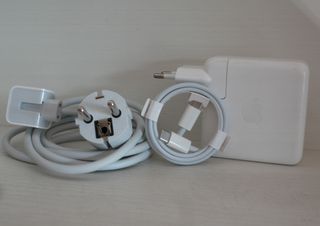 Cargador Apple MacBook 61W USB-C A1947