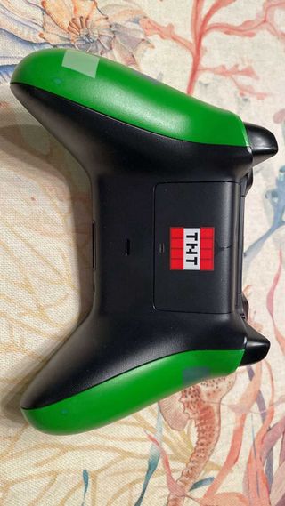 Xbox One S 1TB Edición coleccionista Minecraft