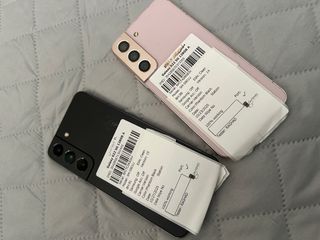 Samsung Galaxy S22 5G 128GB Nero/Rosa IMPORTATO