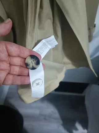 Gabardina Stradivarius Beige Talla L.