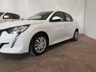 Peugeot 208 2021