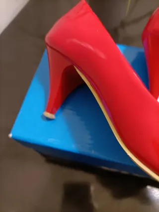 Zapatos rojos peep toe