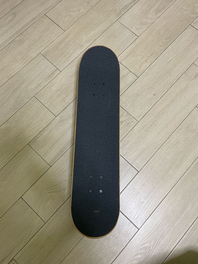 Skateboard Tony Hawk con ruote