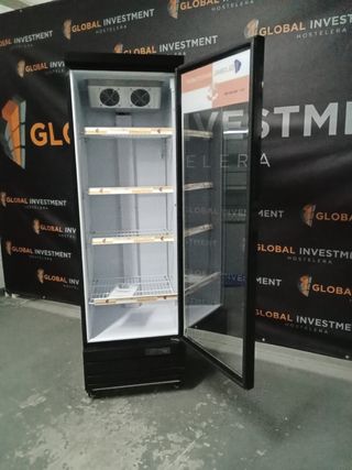 Nevera expositora de bebidas nueva
