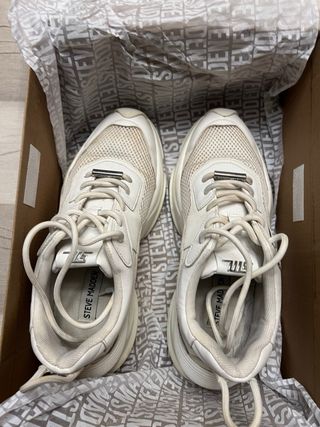 Zapatillas Steve Madden blancas