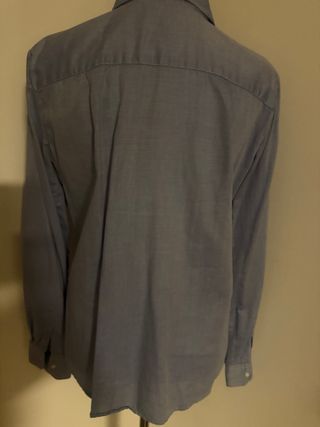 Camisa azul clásica