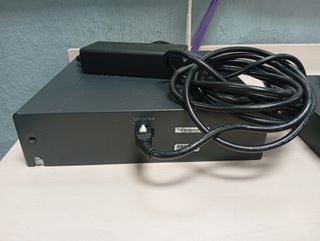 Router CISCO 1861 con telefonía