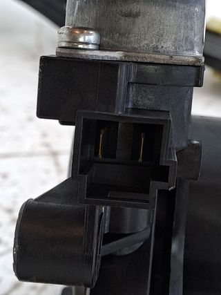 ELEVALUNAS DELANTERO DERECHO CHRYSLER VOYAGER (RG)