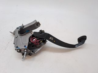 PEDAL EMBRAGUE NISSAN NP300 PICK-UP (D23)