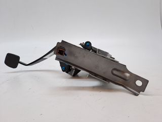 PEDAL EMBRAGUE NISSAN NP300 PICK-UP (D23)