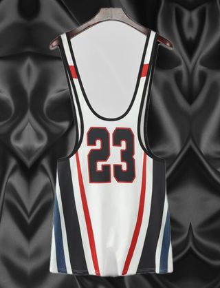 Mallas deportivas blancas y rojas