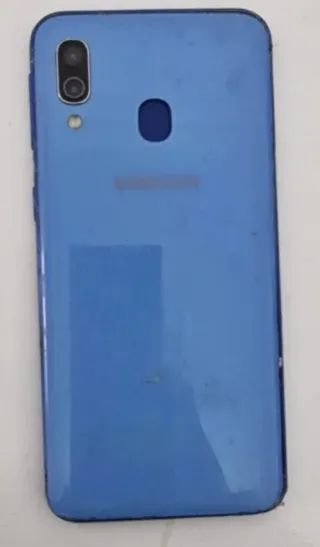 Samsung A40 bagnato, non accetto resi