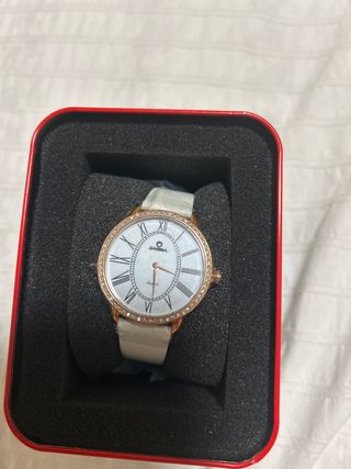 Reloj Casima Dorado y Blanco