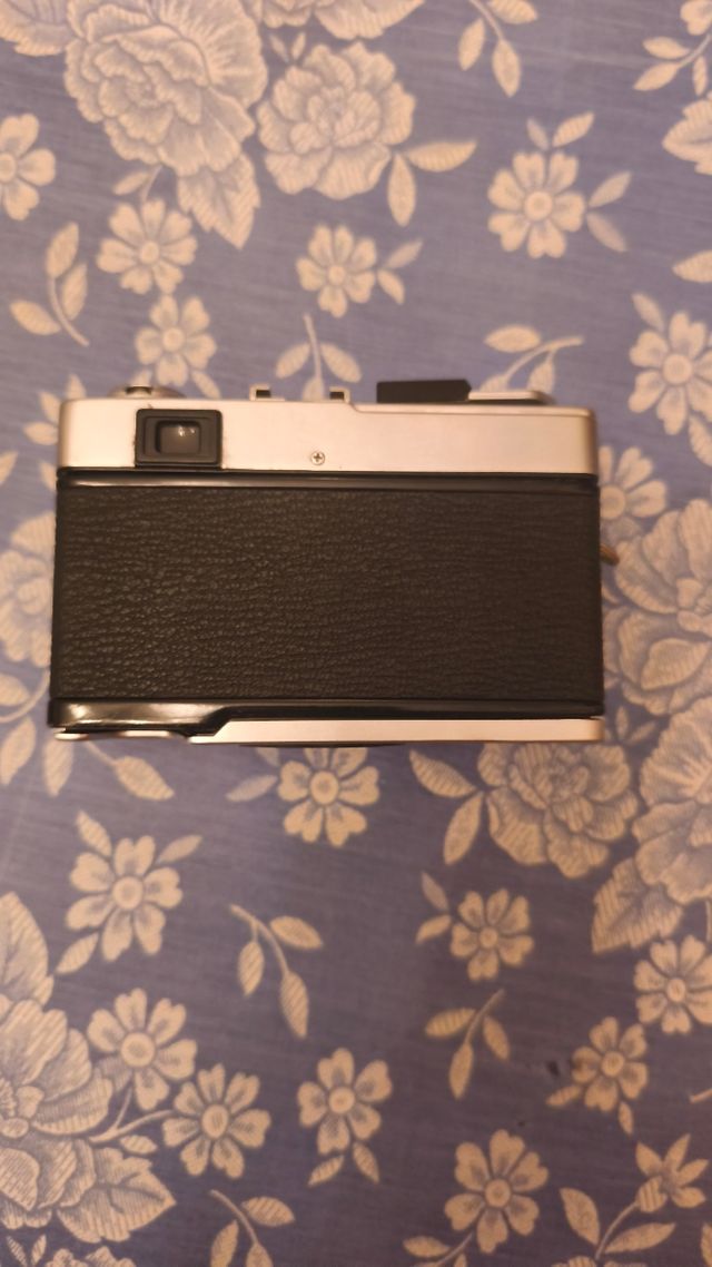 Olympus 35 ED Cámara Analógica Plata/Negra