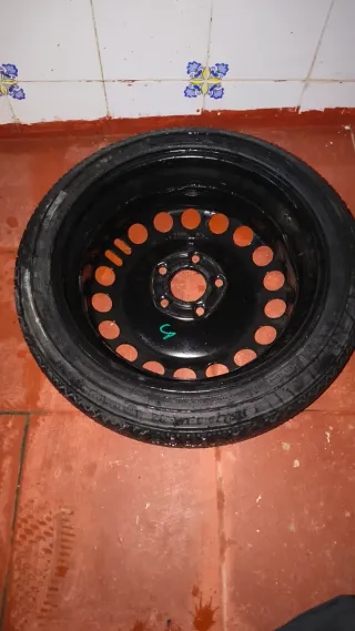 Rueda de repuesto Opel