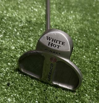 Putter Odyssey 2-Ball White Hot, 34".