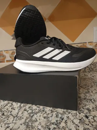 Adidas Runfalcon 5 (Horma Ancha)