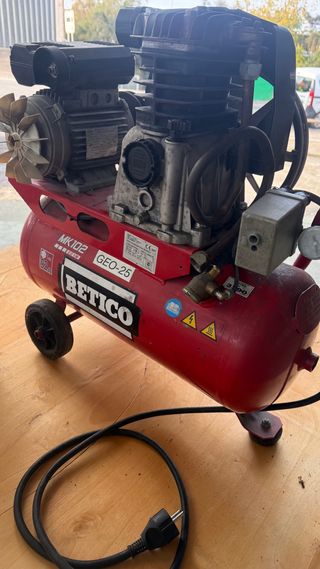 Compresor Betico 25L silencioso