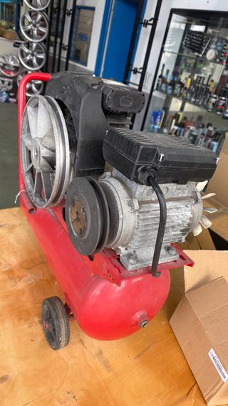 Compresor Betico 25L silencioso