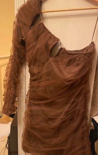 Vestido Mini Zara marrón talla L asimétrico .