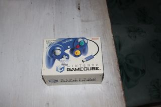 Nintendo Gamecube Viola Controller + Console