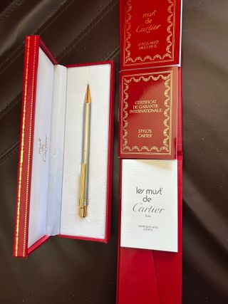 Bolígrafo Must de Cartier nuevo con caja y papeles