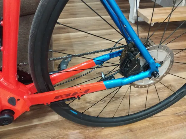 Bicicleta eléctrica BH core 1.2