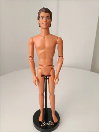 Hot Skatin' Ken 1994. Barbie