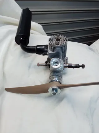 Motor Aeromodelismo MVVS 21 c/Resonador