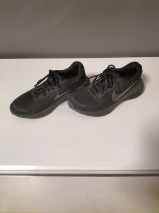 Zapatillas Nike Revolution 7 Mujer Negras