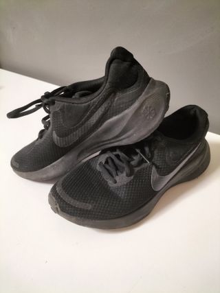 Zapatillas Nike Revolution 7 Mujer Negras