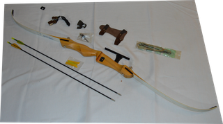 Arco recurvado desmontable