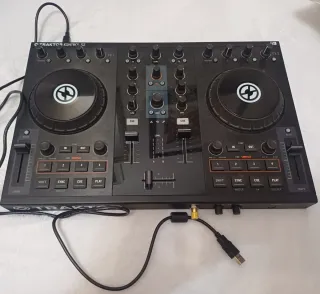 Mesa DJ Traktor Kontrol S2