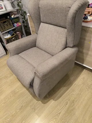 Poltrona relax con poggiapiedi elettrico