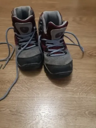 Botas Montaña Niño Gris/Rojo