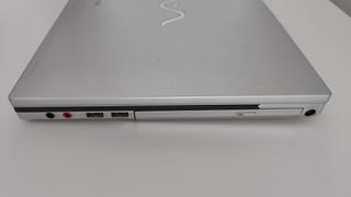 Portátil Sony Vaio VGN-FZ18E + Cargador