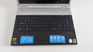 Portátil Sony Vaio VGN-FZ18E + Cargador