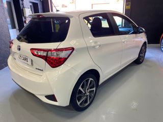 IMPECABLE!!!!  TOYOTA YARIS 2020 HIBRIDO