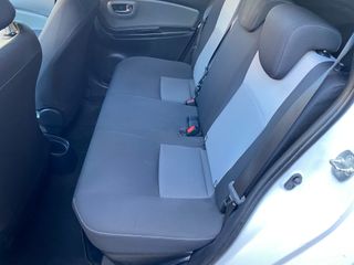 IMPECABLE!!!!  TOYOTA YARIS 2020 HIBRIDO