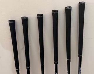 Juego 6 Varillas Accra Hierro Grafito Senior