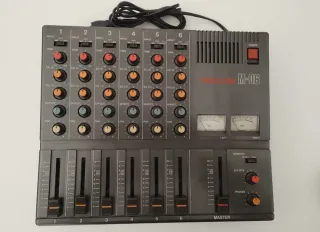 Tascam M-06 Mixer Analogico
