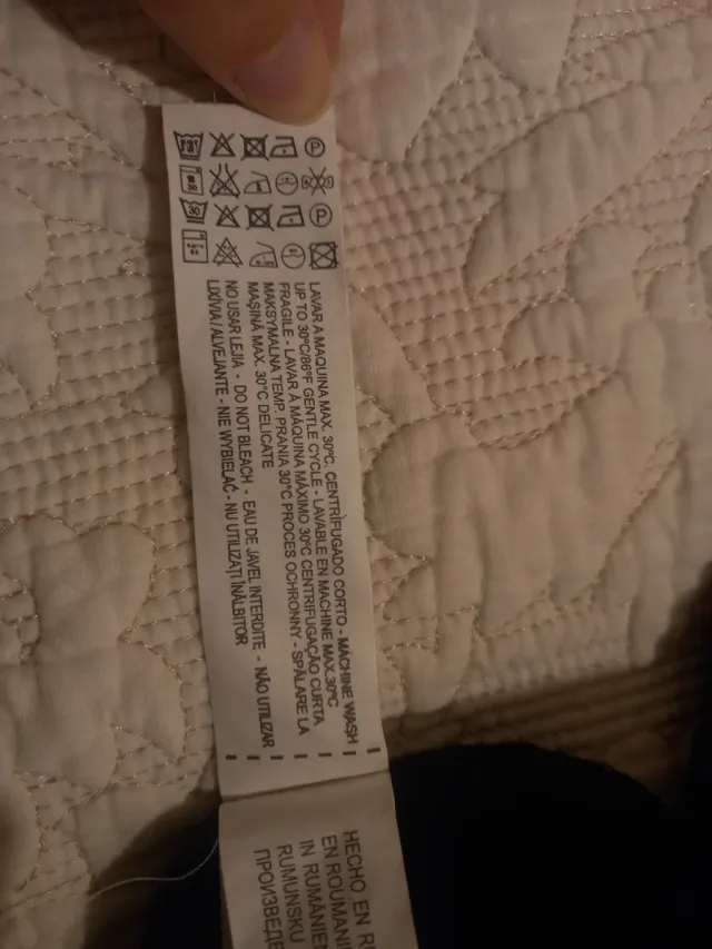 Vestido negro sin mangas Zara