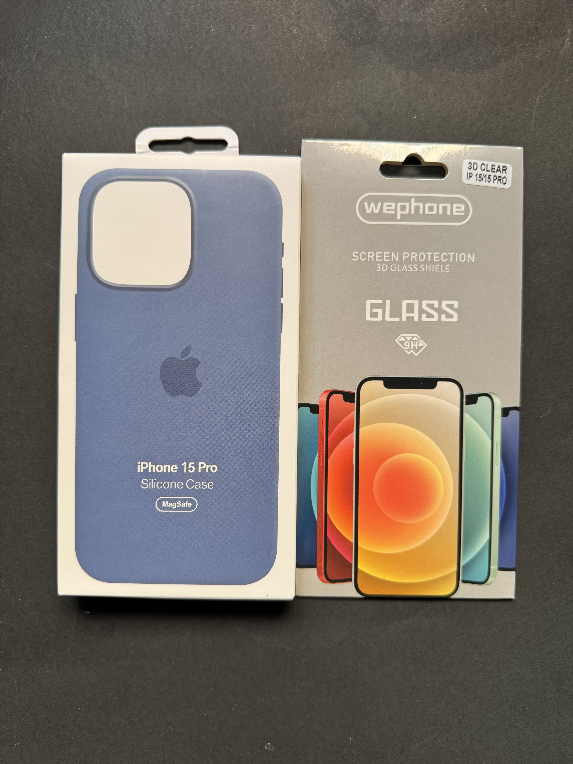 Custodia iPhone 15 Pro in silicone nuova 4