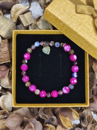 Pulsera ágata fucsia y marrón con charm corazón