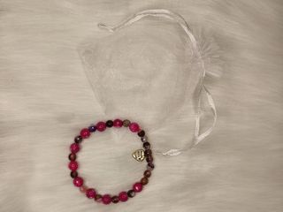 Pulsera ágata fucsia y marrón con charm corazón