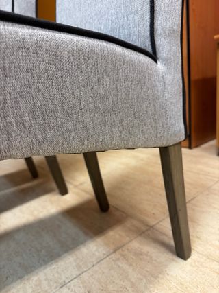 Coppia di sedie da pranzo grigie