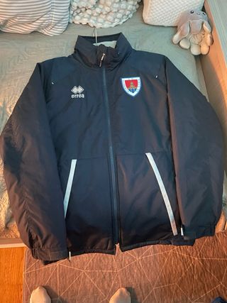 Abrigo Numancia negro